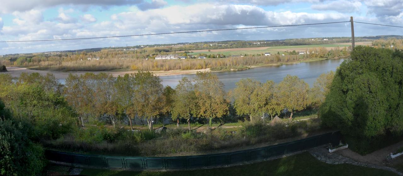 Le Buisson Hotel Монлюис-сюр-Лоар Екстериор снимка